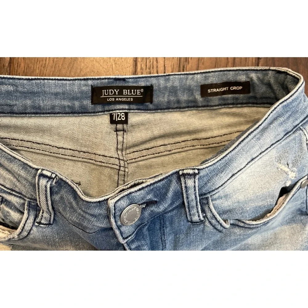 Judy Blue Cropped Straight Jeans Size 7/28 Light Wash‎ Raw Hem Stretch Denim - Picture 2 of 3
